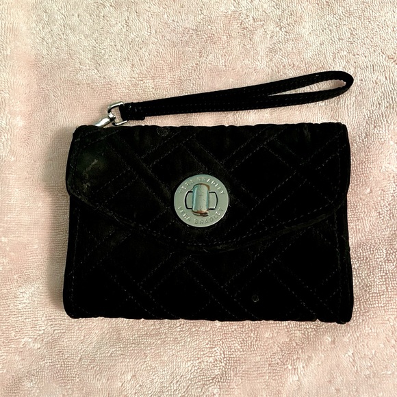 Vera Bradley Smartphone Wristlet in Classic Black - Picture 2 of 6